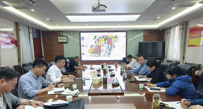 史庆超带队调研段园新型功能区建设工作