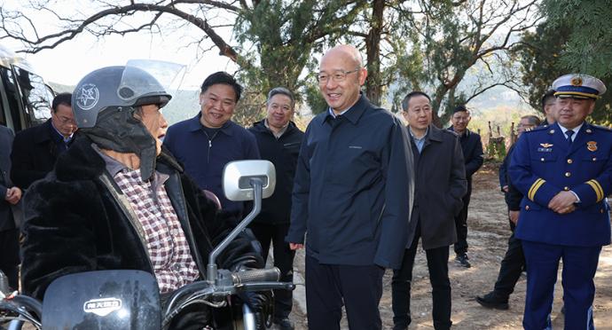 汪华东在开展巡林调研时强调