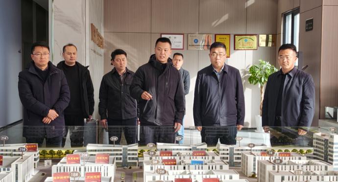 魏辉调研段园镇重点项目和企业复工复产情况