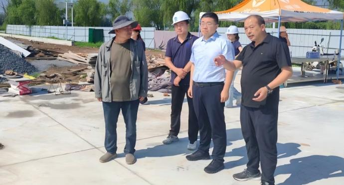 魏辉调研重点项目建设工作