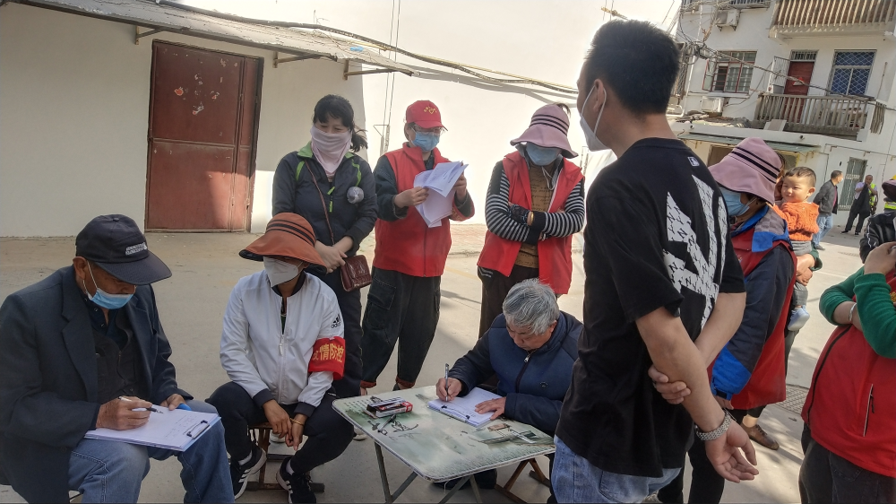 袁庄社区充分调查社情民意助力杜集区老旧小区改造