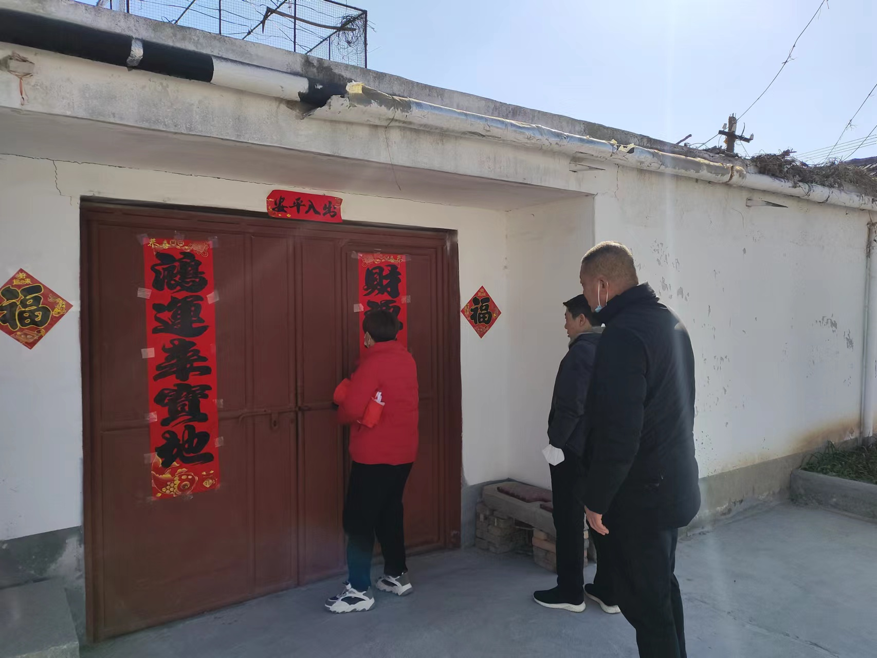矿山集街道徐庄社区:“红色串门 暖心敲门”活动_杜集区人民政府